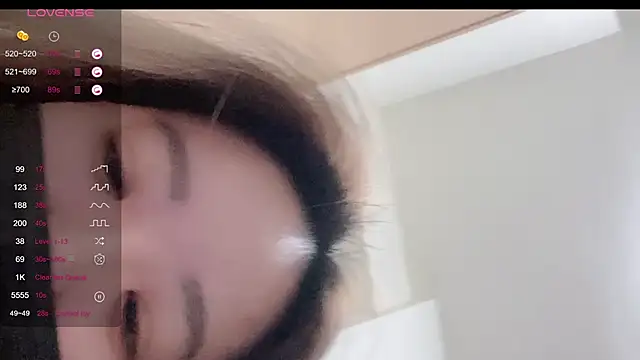 kim1010holiday online show from December 3, 2025, 9:31 am