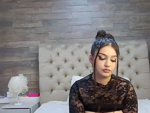 KeylaNoir online show from November 28, 2025, 8:36 am