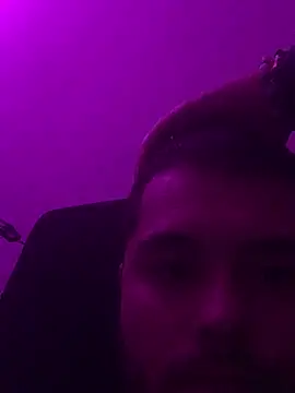 Snapshot of cashhornycrash chatting on October 27, 2025, 7:37 pm cashhornycrash online show from October 27, 2025, 7:37 pm