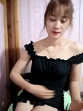 Em xinh01 online show from May 16, 2026, 12:48 pm