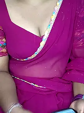 shreyareddy99 online show from December 21, 2025, 2:52 pm