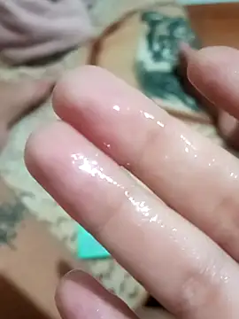 Snapshot of tutti2pbuzz chatting on October 30, 2025, 10:28 pm tutti2pbuzz online show from October 30, 2025, 10:28 pm