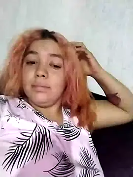 Snapshot of emely_kiss_ chatting on November 11, 2025, 4:02 pm emely kiss online show from November 11, 2025, 4:02 pm