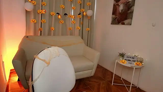 Snapshot of elli_snow1 chatting on October 29, 2025, 12:37 pm elli snow1 online show from October 29, 2025, 12:37 pm