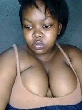 3bigcuteness online show from December 20, 2025, 12:35 am