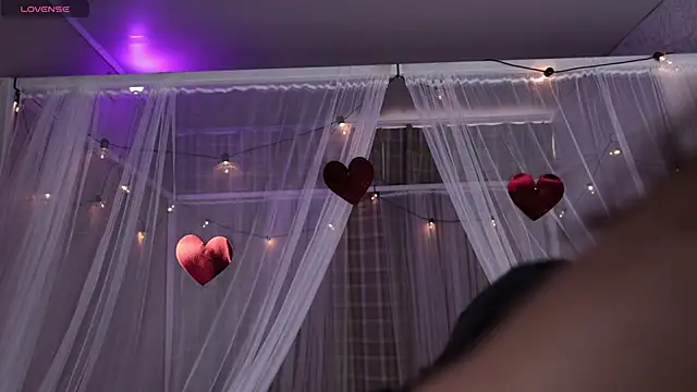 Snapshot of Meganpeach_ chatting on February 14, 2026, 12:49 pm Meganpeach online show from February 14, 2026, 12:49 pm