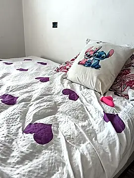 carlina28 online show from November 26, 2025, 10:59 am