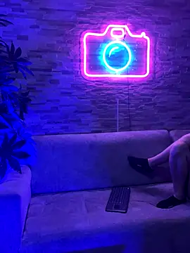 Noa N Luxy online show from December 3, 2025, 2:34 am