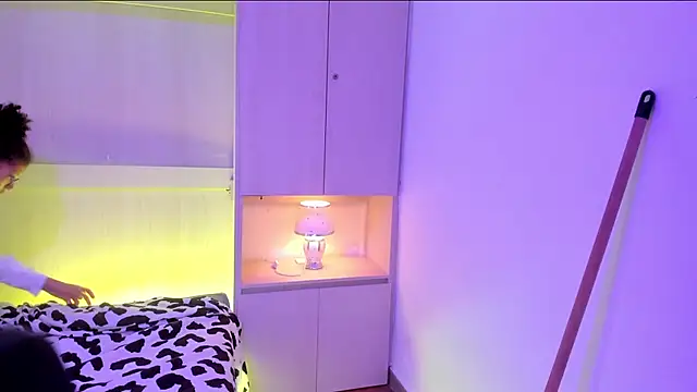 Snapshot of GabyMason_ chatting on February 19, 2026, 11:40 am GabyMason online show from February 19, 2026, 11:40 am