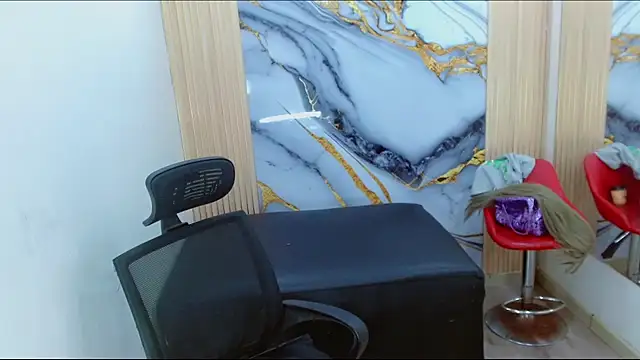 Snapshot of CamilaBunk chatting on November 6, 2025, 7:18 pm CamilaBunk online show from November 6, 2025, 7:18 pm