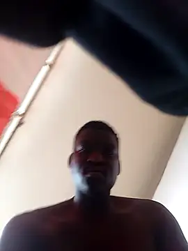 Snapshot of dzicky33 chatting on March 4, 2026, 10:45 am dzicky33 online show from March 4, 2026, 10:45 am