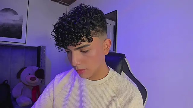 Snapshot of Niick_Twiink chatting on October 30, 2025, 8:06 pm Niick Twiink online show from October 30, 2025, 8:06 pm