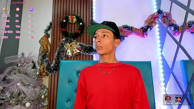 Max Steell online show from December 19, 2025, 3:43 am