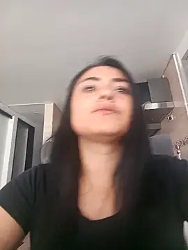 Snapshot of solandrea chatting on October 28, 2025, 4:28 pm solandrea online show from October 28, 2025, 4:28 pm