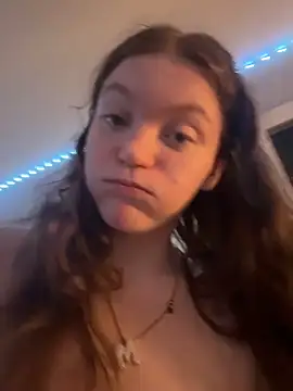 stonerbaby online show from November 18, 2025, 11:26 pm