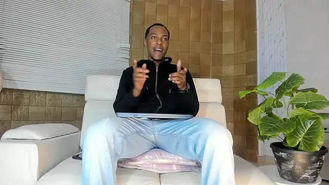 Snapshot of for_itan chatting on March 1, 2026, 12:27 pm for itan online show from March 1, 2026, 12:27 pm