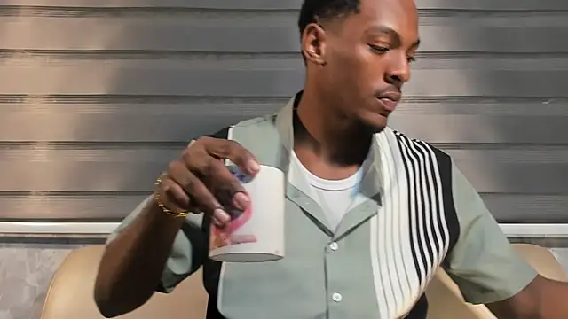 Snapshot of for_itan chatting on February 12, 2026, 1:00 pm for itan online show from February 12, 2026, 1:00 pm