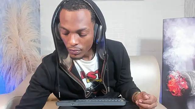 Snapshot of for_itan chatting on February 3, 2026, 1:16 pm for itan online show from February 3, 2026, 1:16 pm