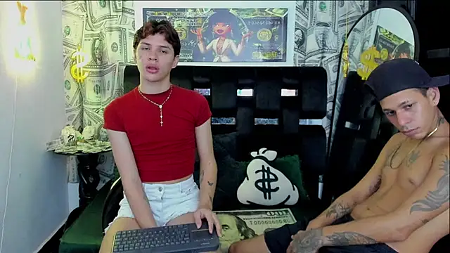 Snapshot of Magic_Duo chatting on November 3, 2025, 11:36 am Magic Duo online show from November 3, 2025, 11:36 am