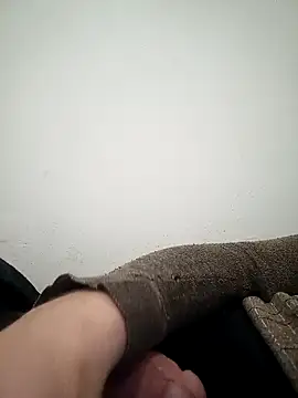 Snapshot of Fa7l1995 chatting on January 12, 2026, 12:06 am Fa7l1995 online show from January 12, 2026, 12:06 am