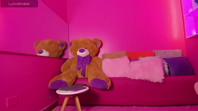 Ayrix angels online show from November 11, 2025, 7:30 pm