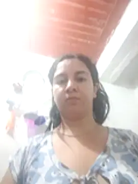 Camila-Valverde online show from February 5, 2026, 2:35 pm