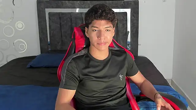 Maximiliano Khalil online show from January 18, 2026, 7:39 pm