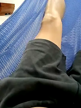 Cafeen19 online show from March 13, 2026, 1:27 pm