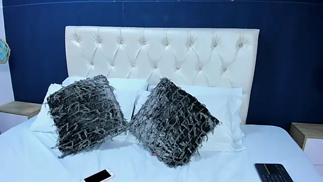 Kim Luna1 online show from November 8, 2025, 3:10 am