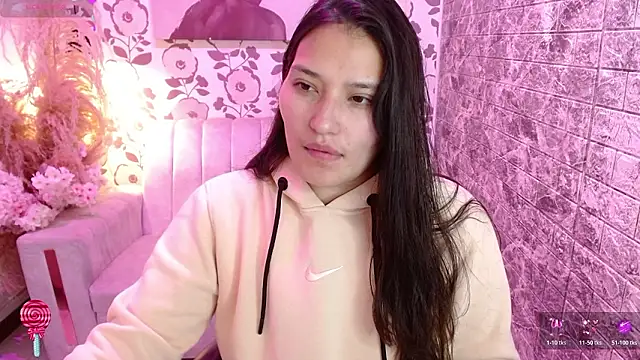 emmaa garciia online show from February 19, 2026, 3:25 am