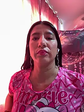 scarlethsb33 online show from November 4, 2025, 12:31 pm