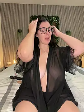 Snapshot of MysteryGirl__ chatting on November 20, 2025, 9:10 am MysteryGirl online show from November 20, 2025, 9:10 am