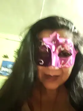 Snapshot of LOVE__RANI chatting on June 4, 2026, 7:18 pm LOVE RANI online show from June 4, 2026, 7:18 pm