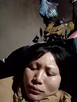 yoyo-mi online show from January 13, 2026, 1:04 pm