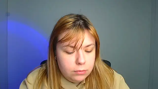 Snapshot of SusannaNight chatting on March 3, 2026, 6:20 am SusannaNight online show from March 3, 2026, 6:20 am