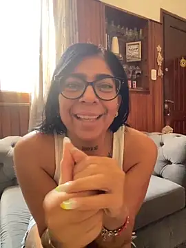 Snapshot of solmorochia chatting on November 27, 2025, 2:39 pm solmorochia online show from November 27, 2025, 2:39 pm