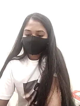 Green LaDY66 online show from November 15, 2025, 1:20 am