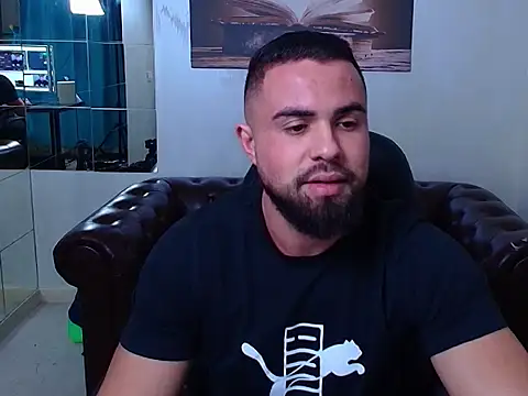 HayesWood online show from December 23, 2025, 5:40 am