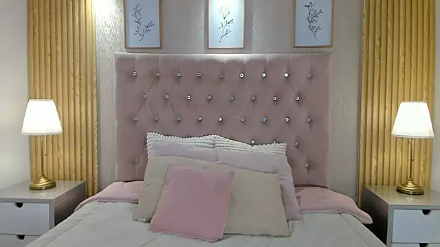 KamyGlam online show from June 1, 2026, 8:08 pm