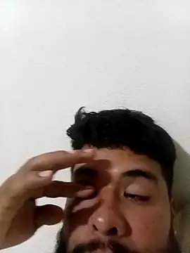 Snapshot of franck10E chatting on December 18, 2025, 2:38 am franck10E online show from December 18, 2025, 2:38 am