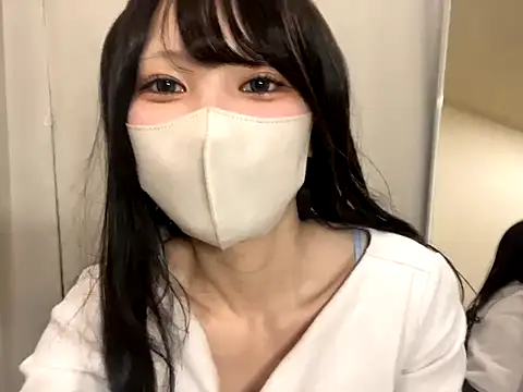 eroeroMiYUeroeo online show from November 4, 2025, 9:13 am