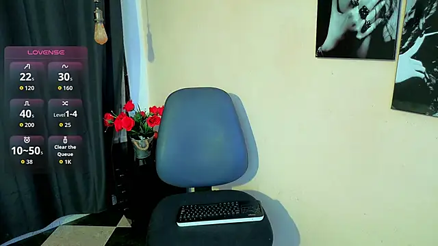 Flor Gil online show from December 22, 2025, 6:35 am