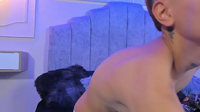 Snapshot of youlittle_bonny chatting on October 29, 2025, 12:37 pm youlittle bonny online show from October 29, 2025, 12:37 pm