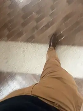 LeoBlaze13 online show from November 19, 2025, 9:26 pm