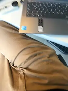 LeoBlaze13 online show from October 28, 2025, 8:19 pm