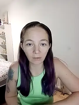 Snapshot of DeepestFantisy_x chatting on November 12, 2025, 12:20 pm DeepestFantisy x online show from November 12, 2025, 12:20 pm