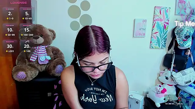 Emma boo online show from December 22, 2025, 2:50 pm