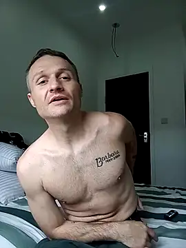 Caliguy36 online show from November 4, 2025, 2:43 pm