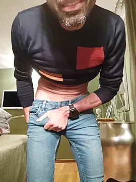 panco pillo online show from November 7, 2025, 6:01 pm