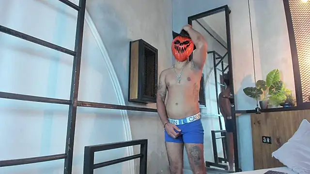 OwenScott online show from November 2, 2025, 5:23 am